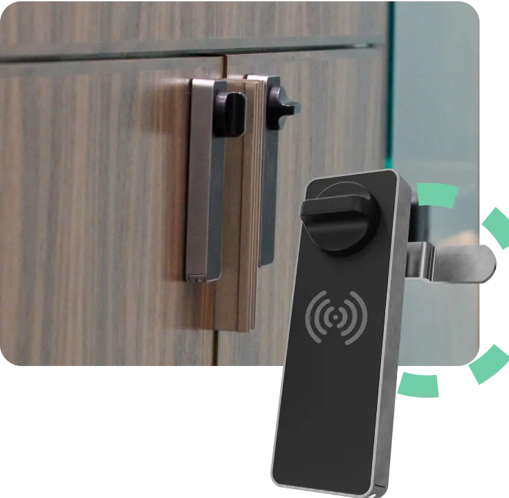Sempro Twist blade lock installed on a cabinet door